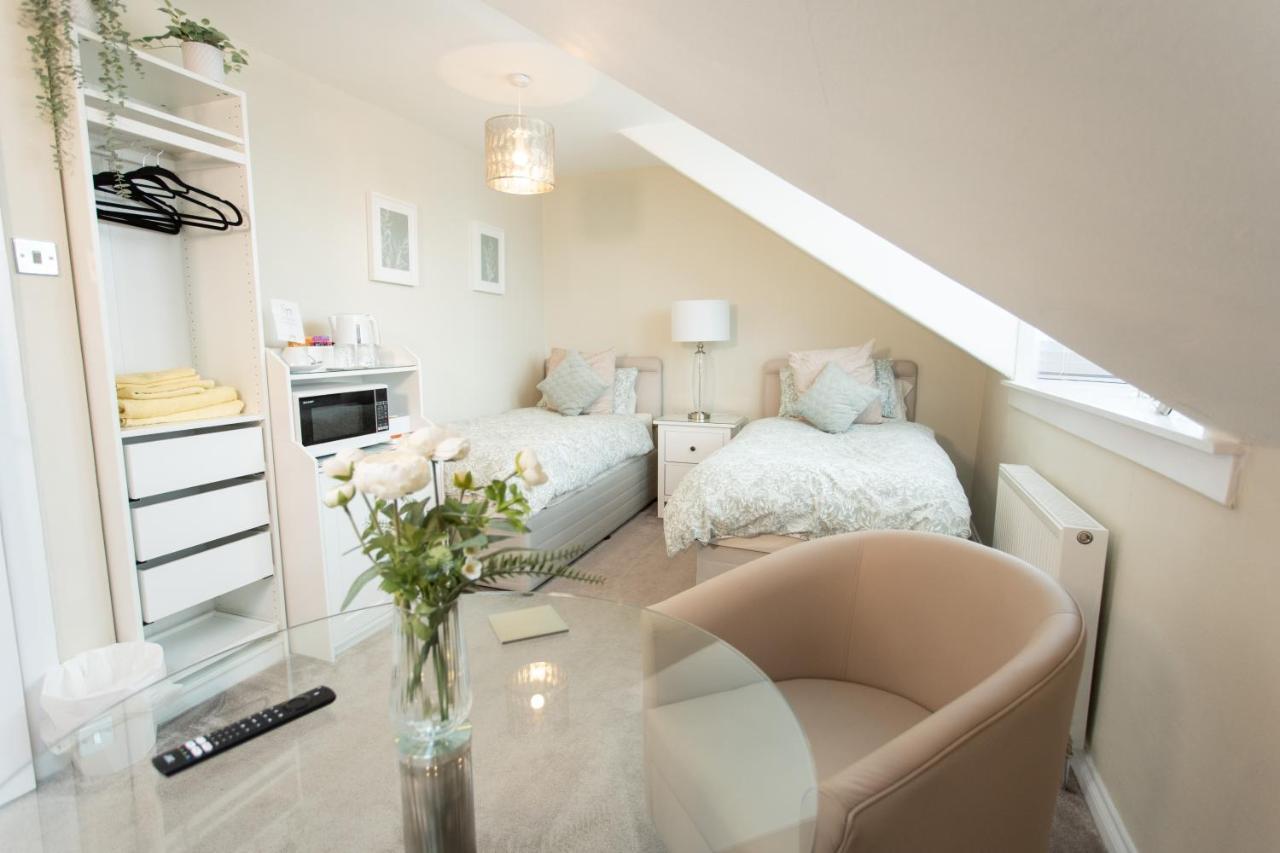 4 Private Bedroom House With 3 Parking Spaces Free Perth