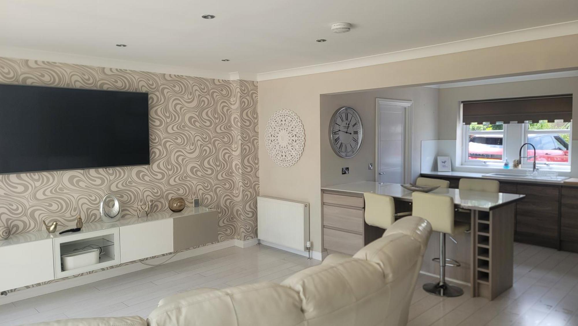 4 Private Bedroom House With 3 Parking Spaces Free Perth